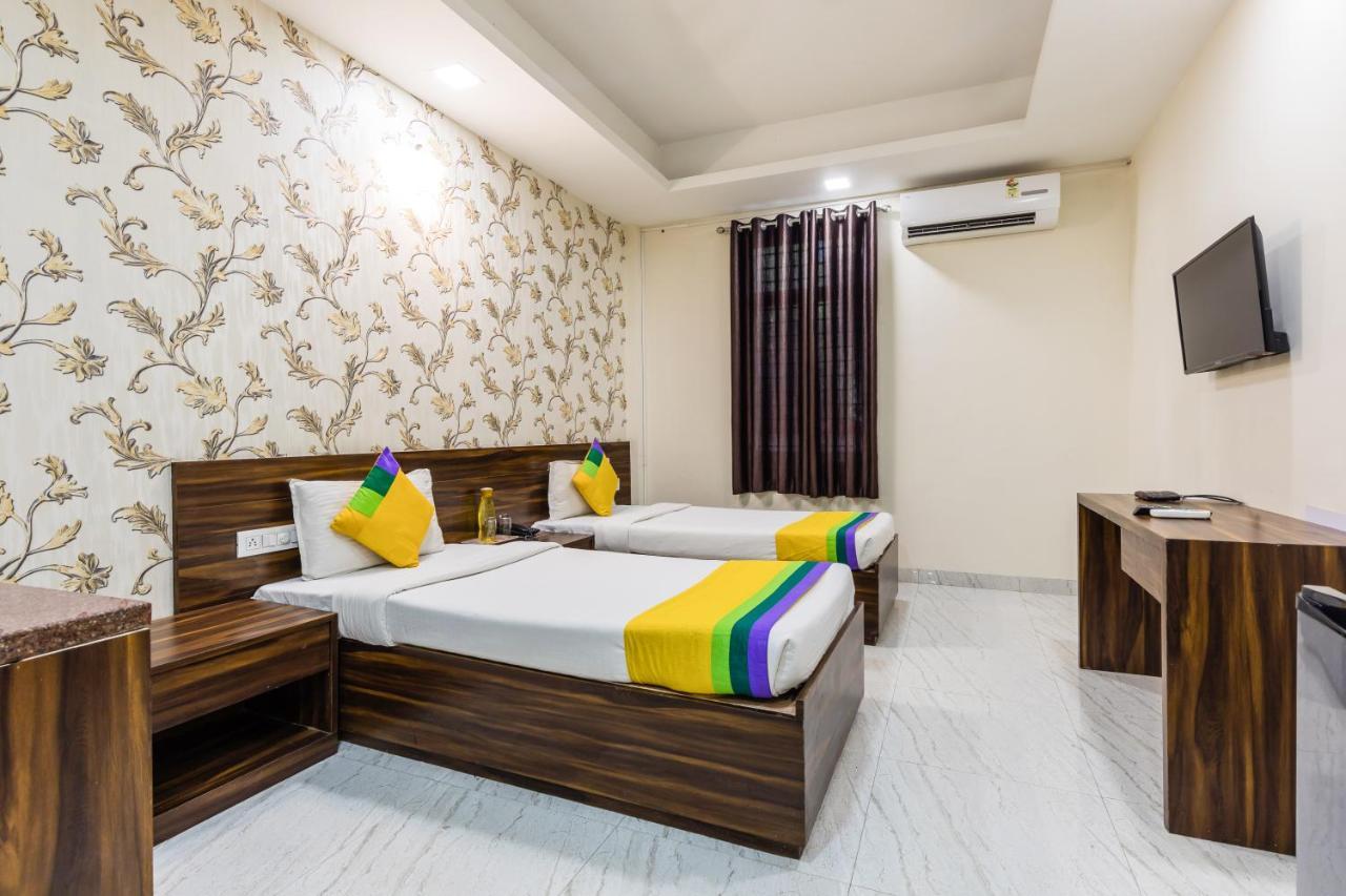 Hotel Treebo Trip Namaste Indore Exterior foto